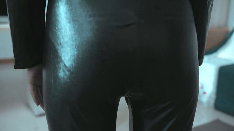 File:A Robot Lover 2 - The Crazy Housekeeper 3.jpg