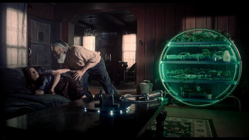 File:The Collector - DUST 28.jpg