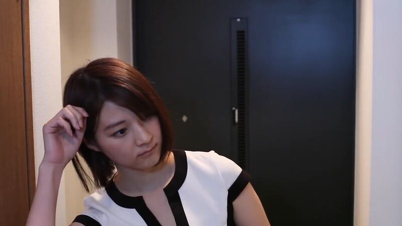 File:Android Girl Morning Routine 22.jpg