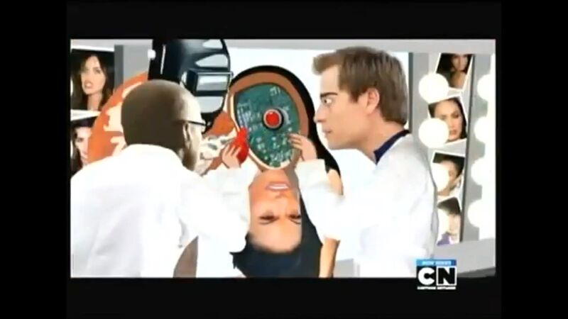 File:CN MAD-Beauty Tips with Megan Fox 20.jpg