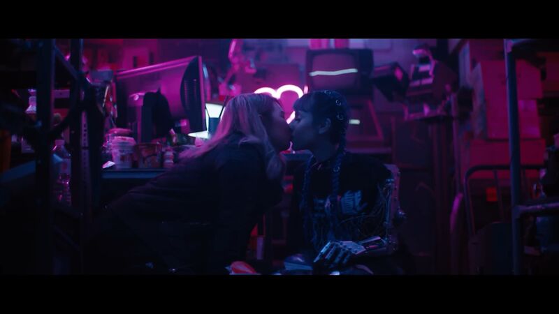 File:DUST - Red String of Fate 26.jpg