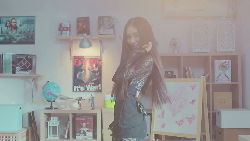 File:A Robot Lover 2 - The Crazy Housekeeper 16.jpg